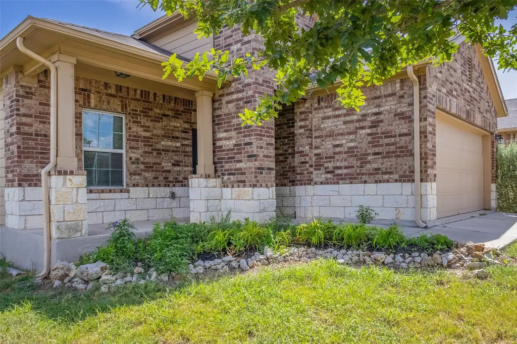 7225 Ranchito Drive Austin TX 78744