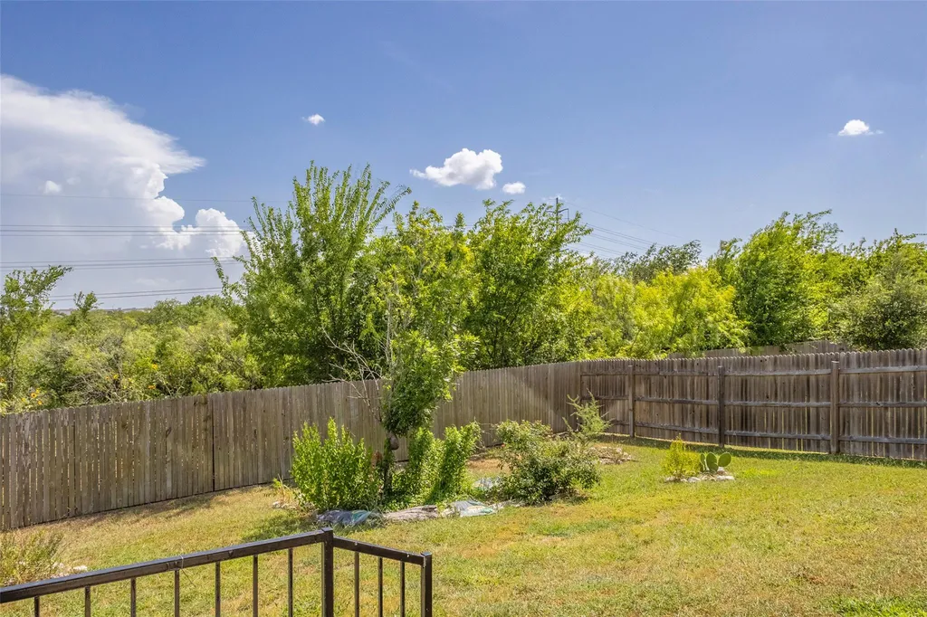 7225 Ranchito Drive Austin TX 78744
