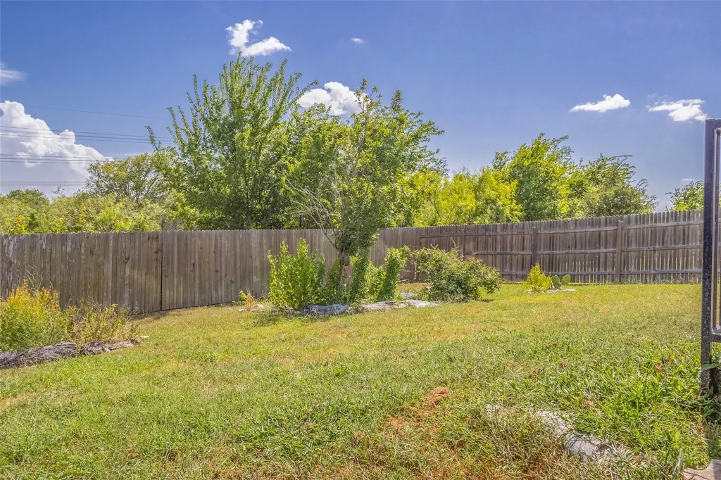 7225 Ranchito Drive Austin TX 78744