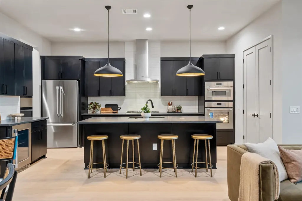 9803 Ribelin Ranch Court Austin TX 78750