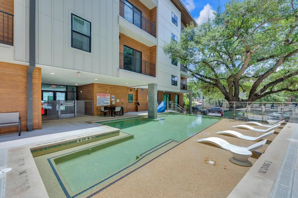 2500 Longview Street Austin TX 78705