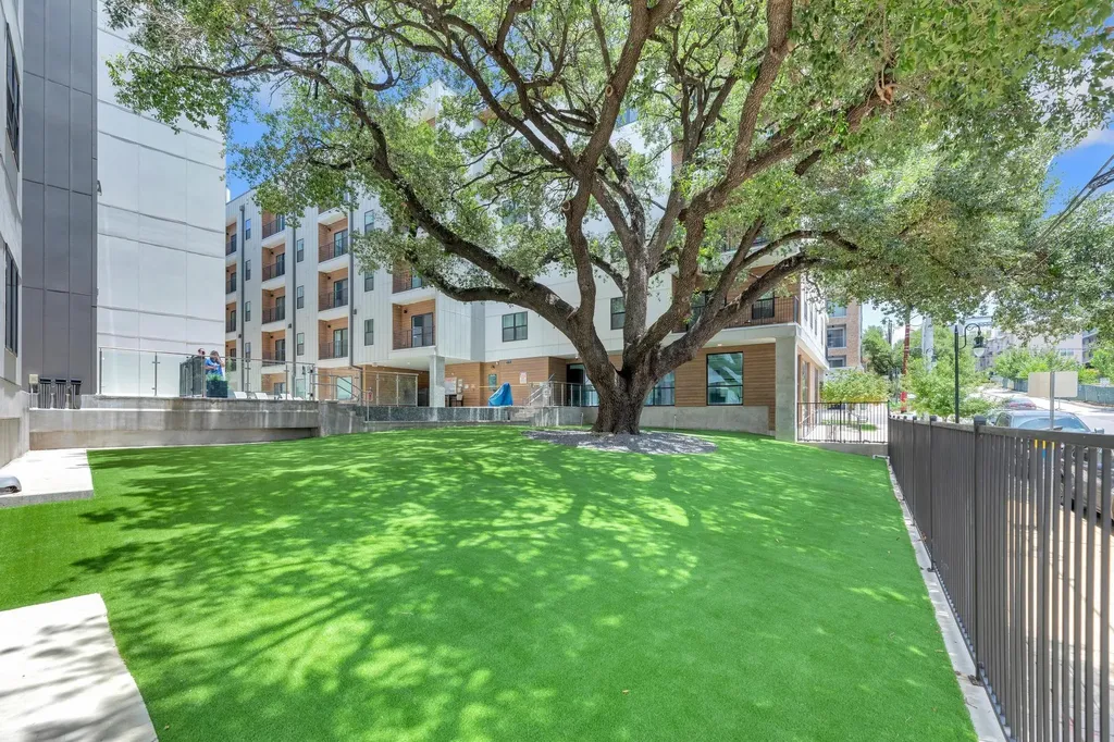 2500 Longview Street Austin TX 78705
