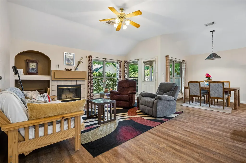 111 Finch Lane Georgetown TX 78626
