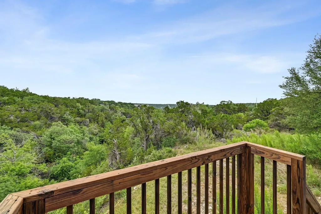 8312 S Timber Trail S Lago Vista TX 78645