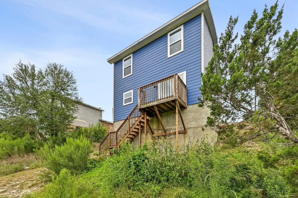 8312 S Timber Trail S Lago Vista TX 78645