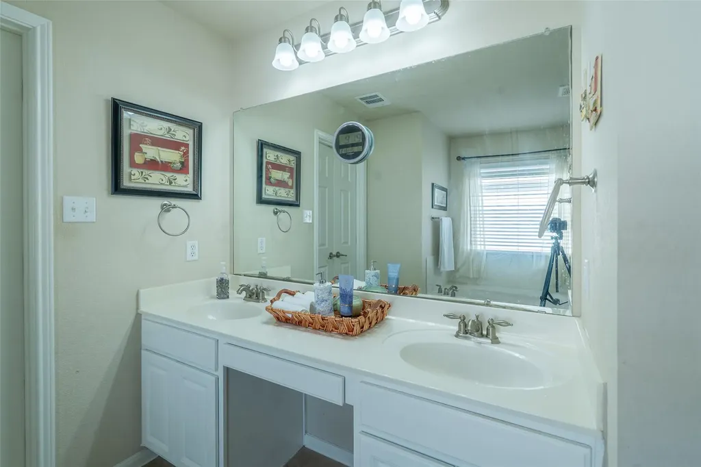 4501 Heritage Well Lane Round Rock TX 78665