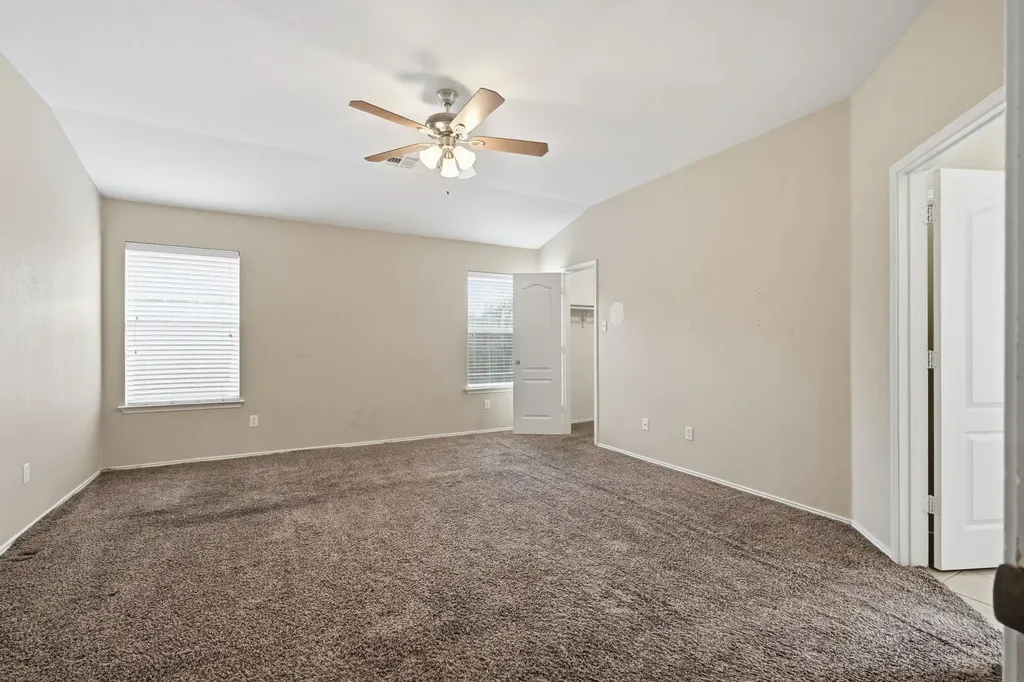 12621 Wayne Spur Lane Elgin TX 78621