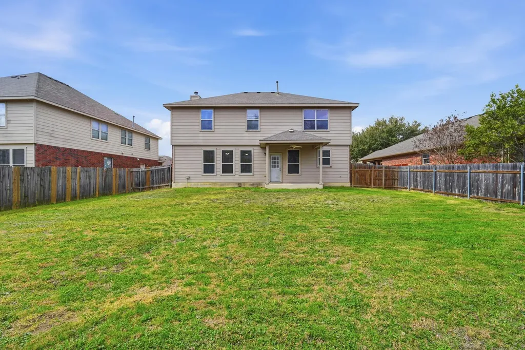 12621 Wayne Spur Lane Elgin TX 78621