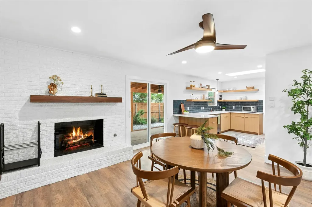 8601 Winding Walk Austin TX 78757
