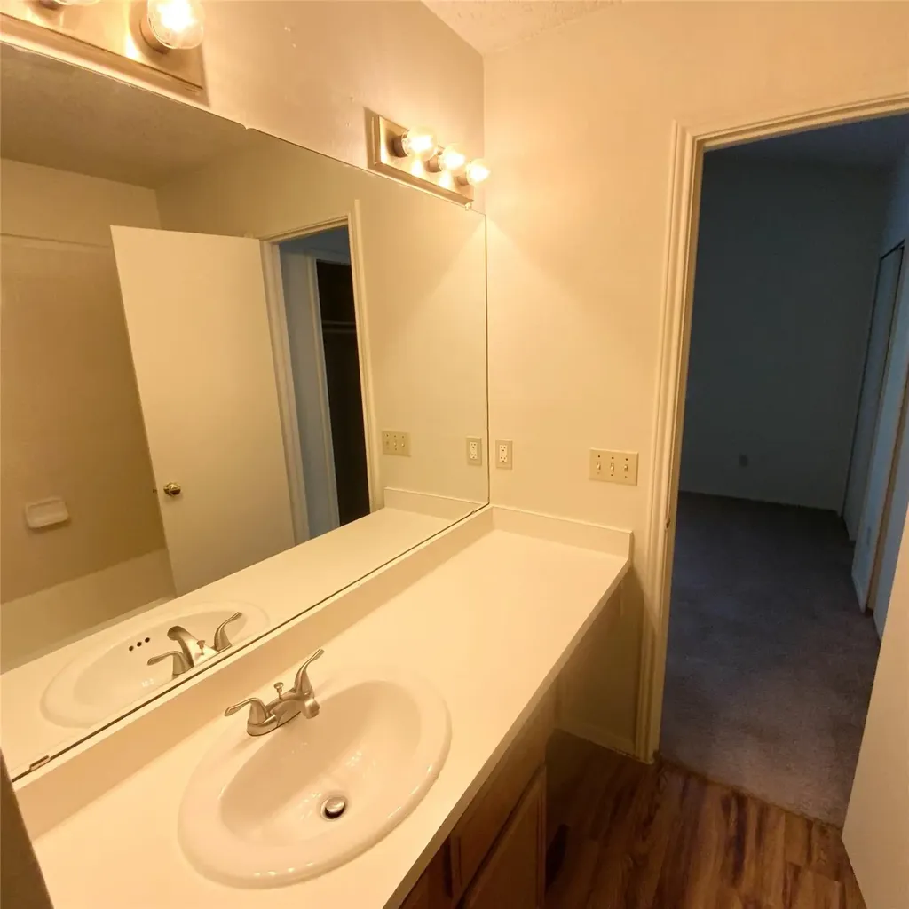12807 Widge Drive Austin TX 78727