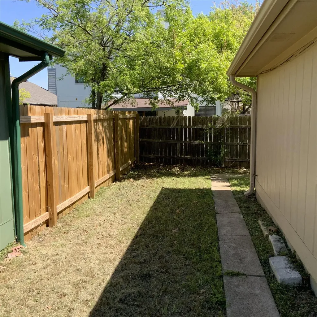 12807 Widge Drive Austin TX 78727