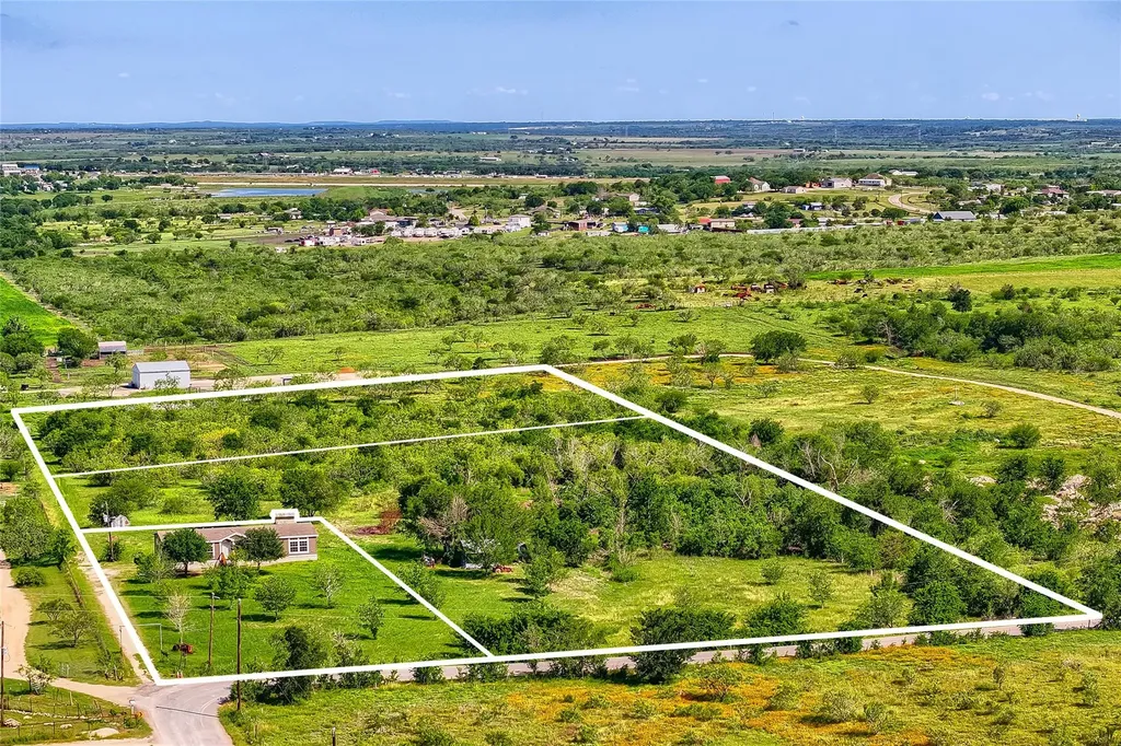 401 Graef Road Kyle TX 78640