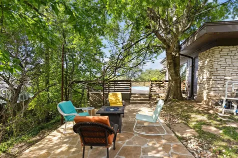 6806 Silvermine Drive Austin TX 78736