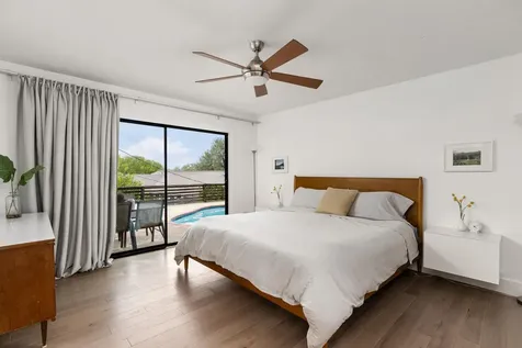 6806 Silvermine Drive Austin TX 78736