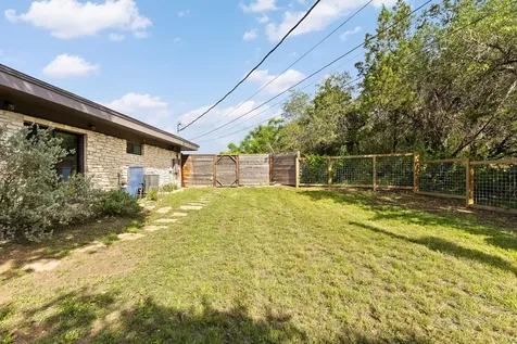 6806 Silvermine Drive Austin TX 78736