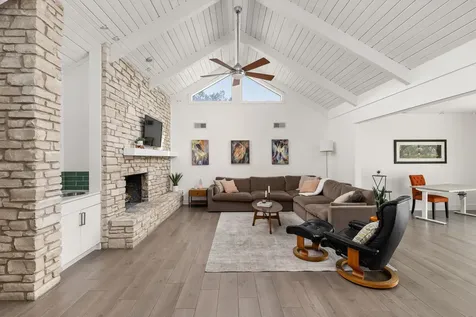6806 Silvermine Drive Austin TX 78736