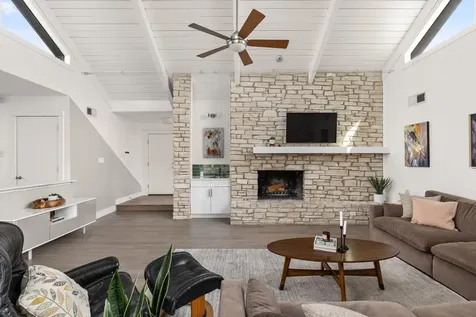 6806 Silvermine Drive Austin TX 78736