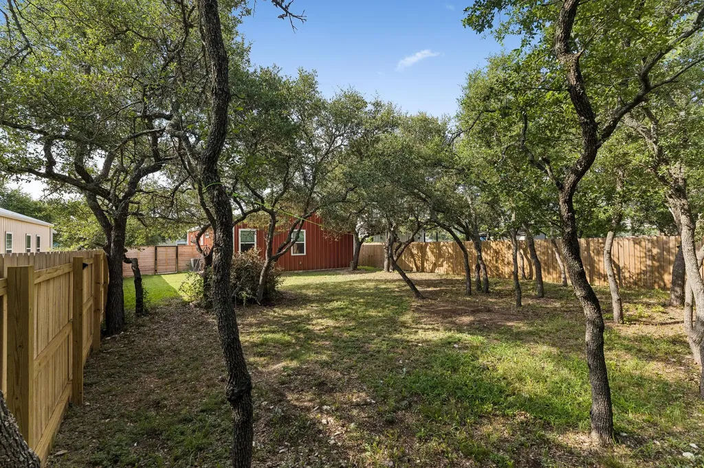 904 Central Boulevard Bertram TX 78605