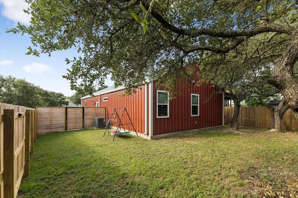 904 Central Boulevard Bertram TX 78605
