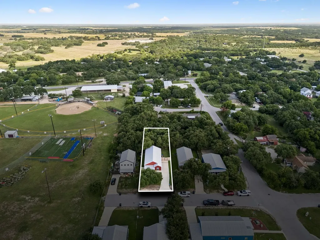 904 Central Boulevard Bertram TX 78605