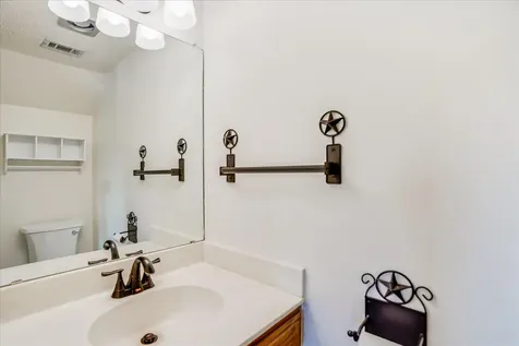 105 Fallbrook Court Lakeway TX 78734