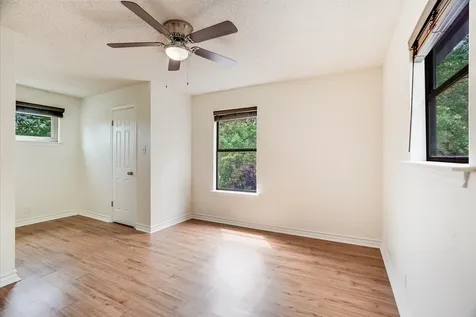 105 Fallbrook Court Lakeway TX 78734