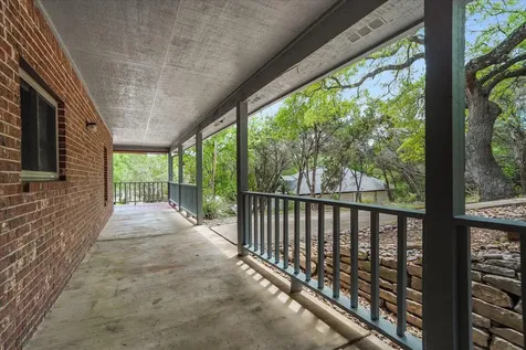 105 Fallbrook Court Lakeway TX 78734