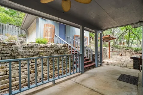 105 Fallbrook Court Lakeway TX 78734