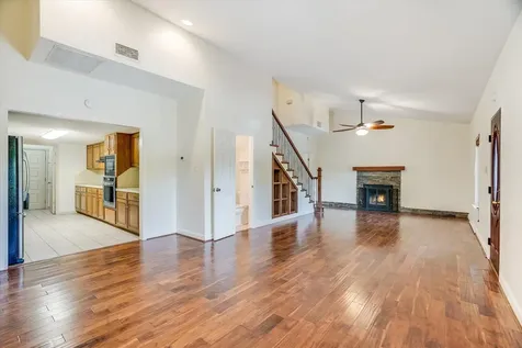 105 Fallbrook Court Lakeway TX 78734