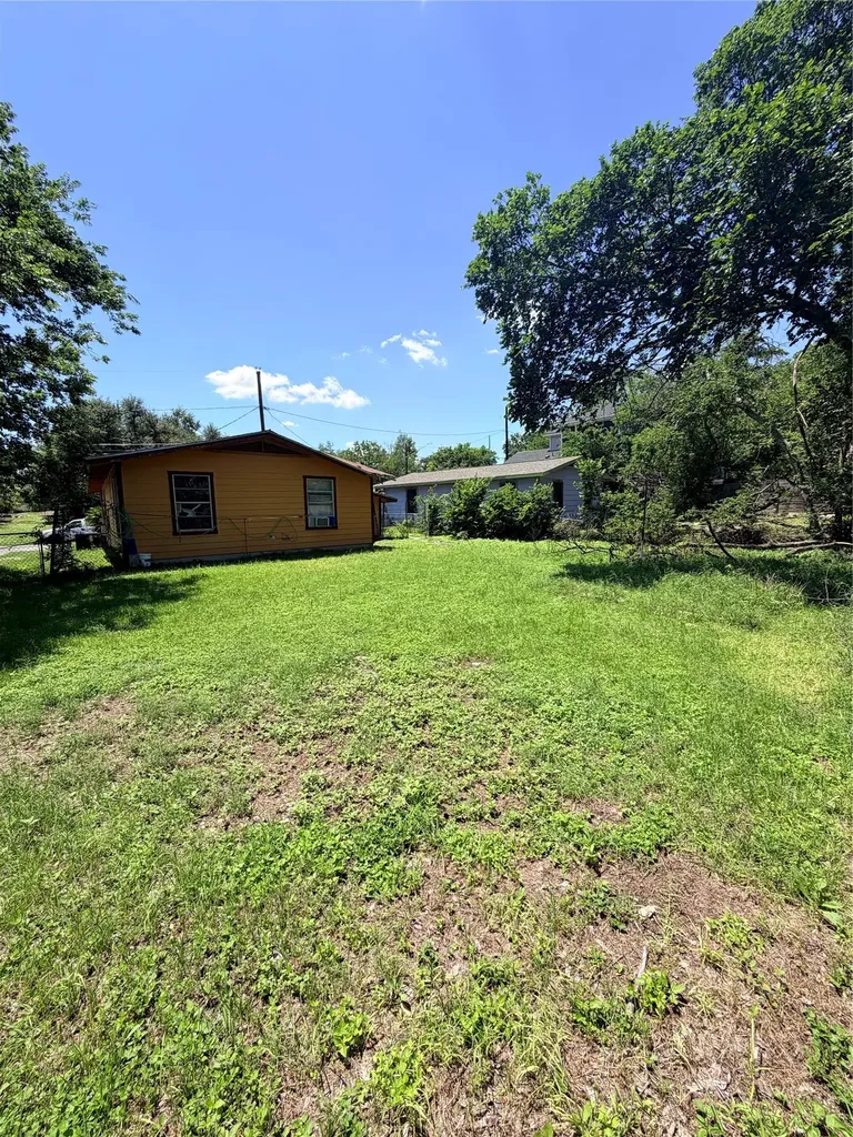 1617 Berene Avenue Austin TX 78721