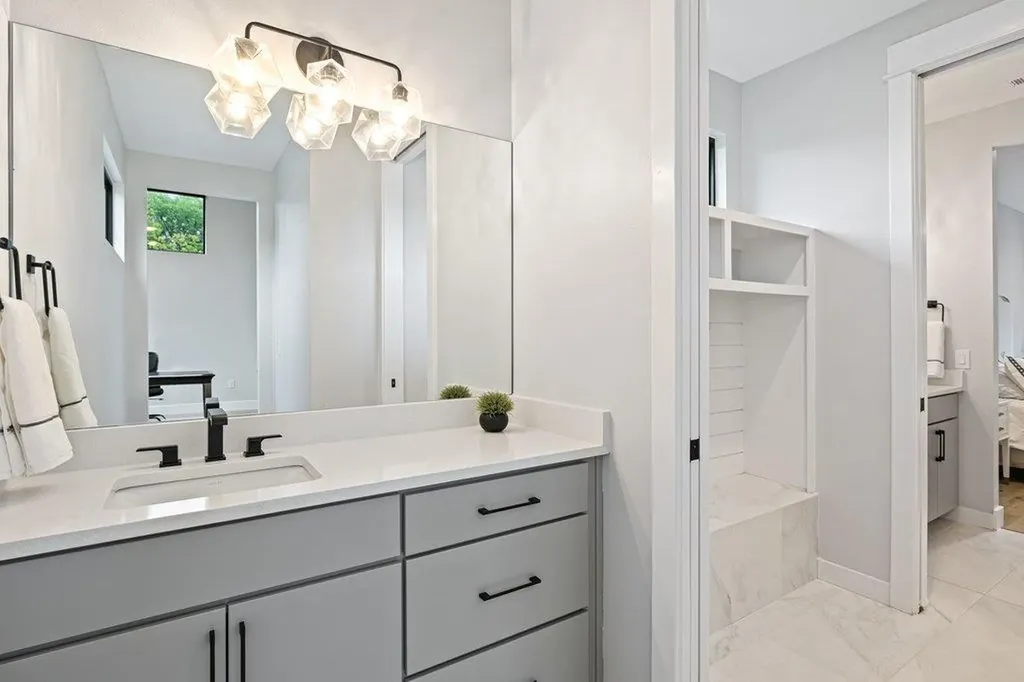 5405 Montview Street Austin TX 78756