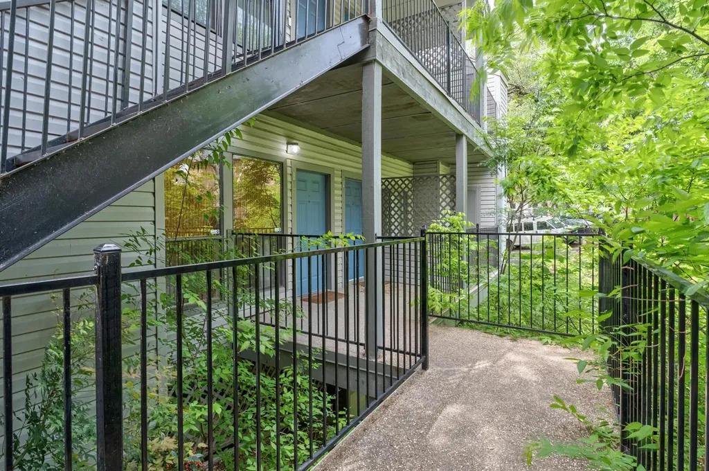 802 S 1st Street Austin TX 78704