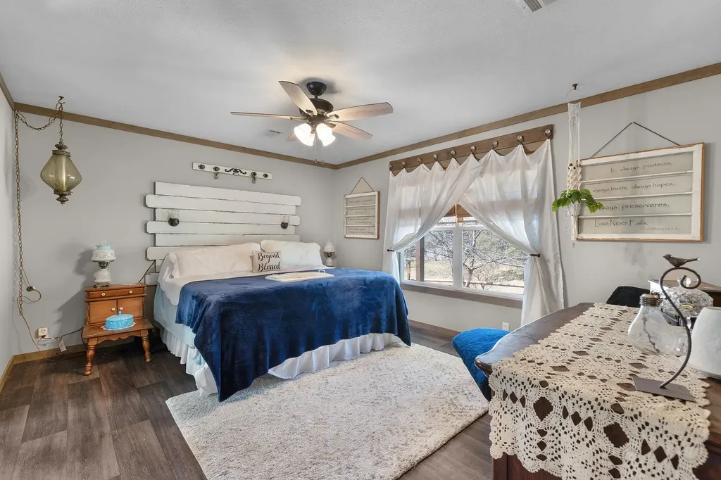 345 County Road 136c Kingsland TX 78639