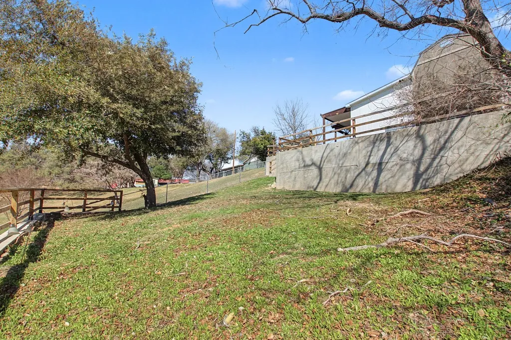 345 County Road 136c Kingsland TX 78639