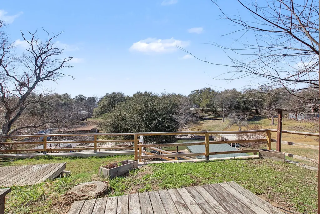 345 County Road 136c Kingsland TX 78639