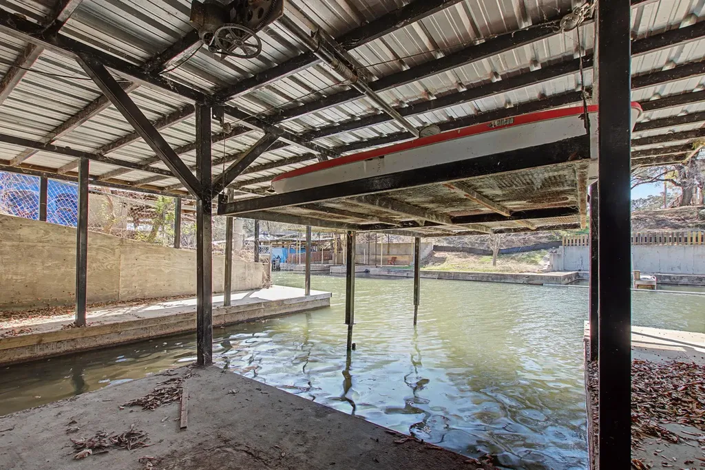345 County Road 136c Kingsland TX 78639