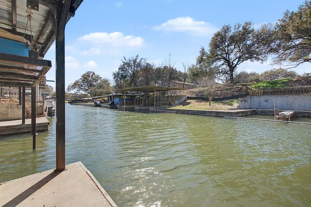 345 County Road 136c Kingsland TX 78639