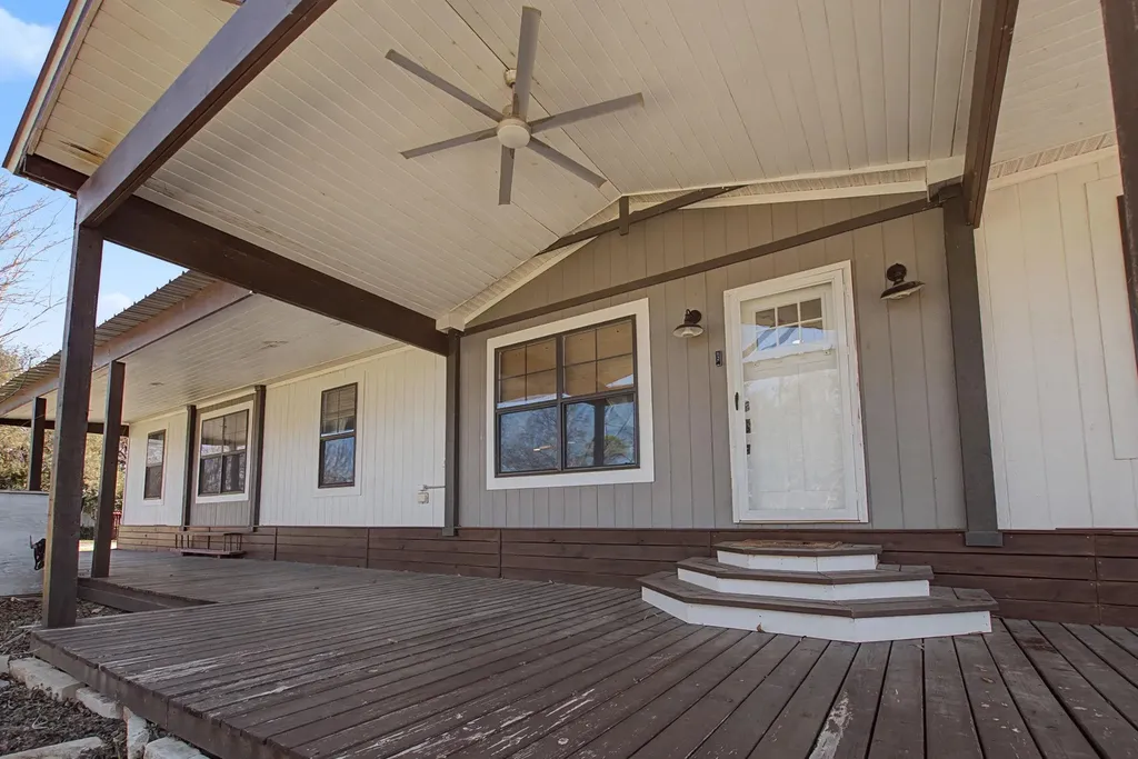 345 County Road 136c Kingsland TX 78639