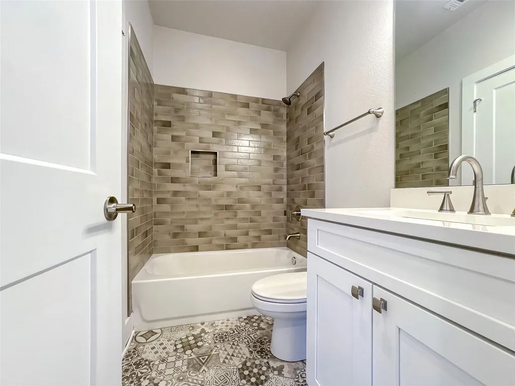 2304 Kellie Brooke Road Spicewood TX 78669