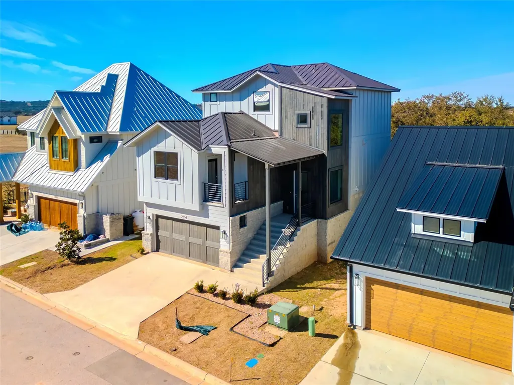 2304 Kellie Brooke Road Spicewood TX 78669