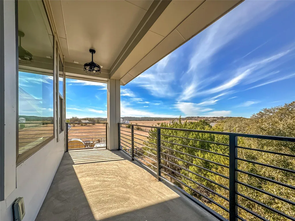 2304 Kellie Brooke Road Spicewood TX 78669