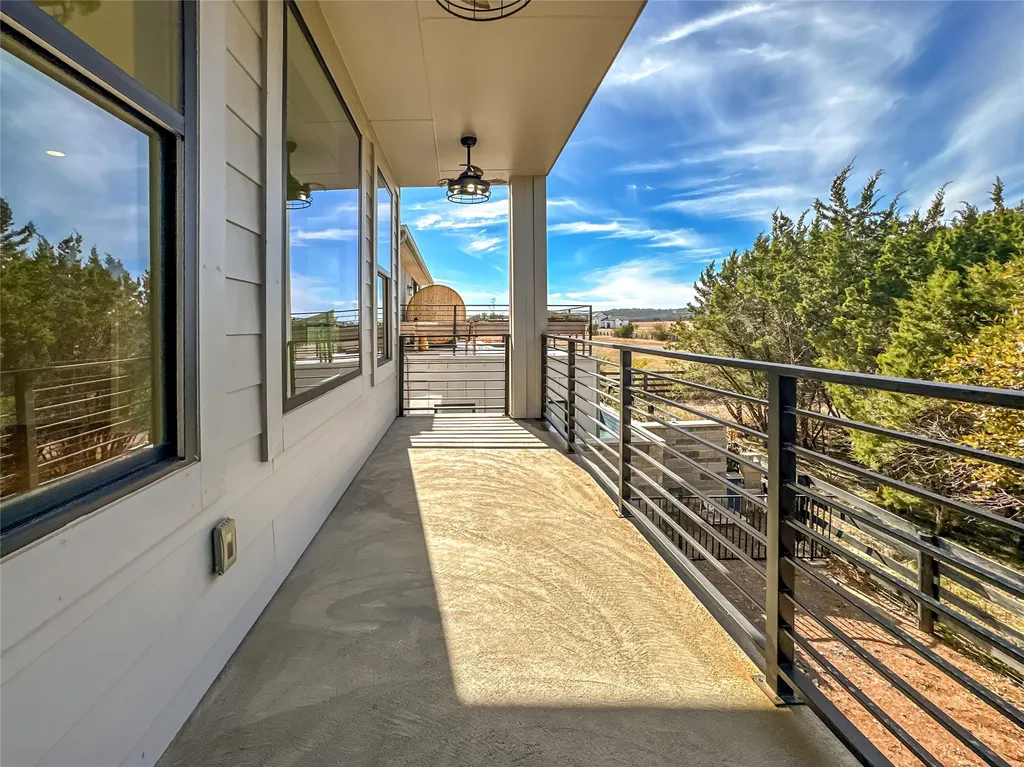 2304 Kellie Brooke Road Spicewood TX 78669