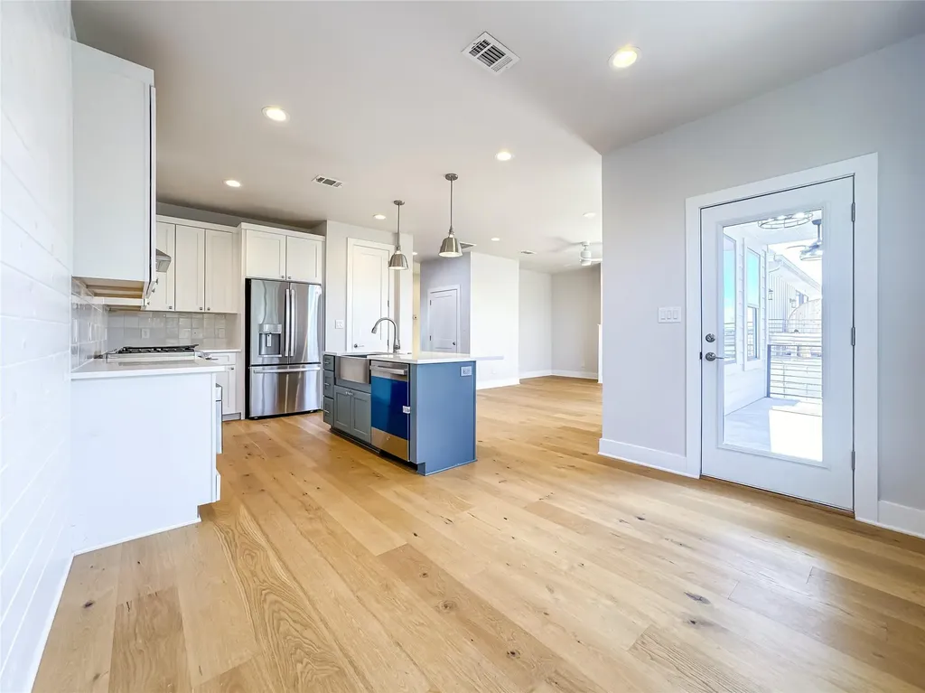 2304 Kellie Brooke Road Spicewood TX 78669