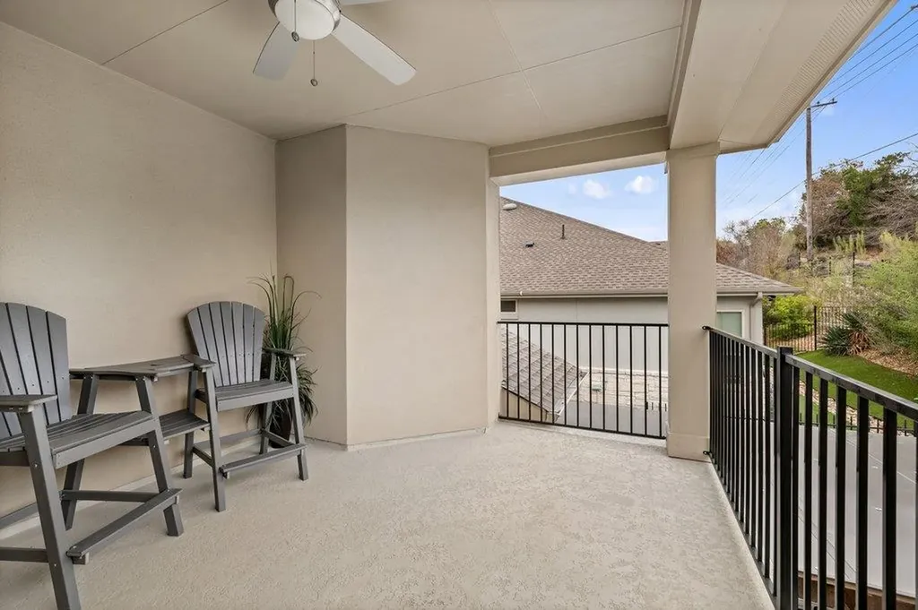 103 Cartwheel Bend Austin TX 78738