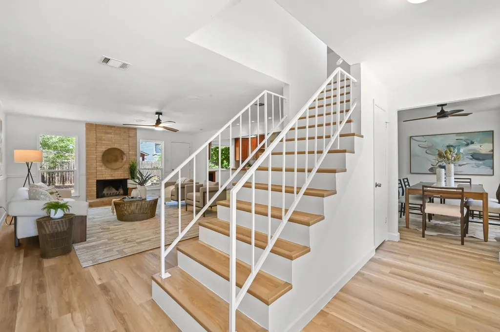 2704 Jorwoods Drive Austin TX 78745