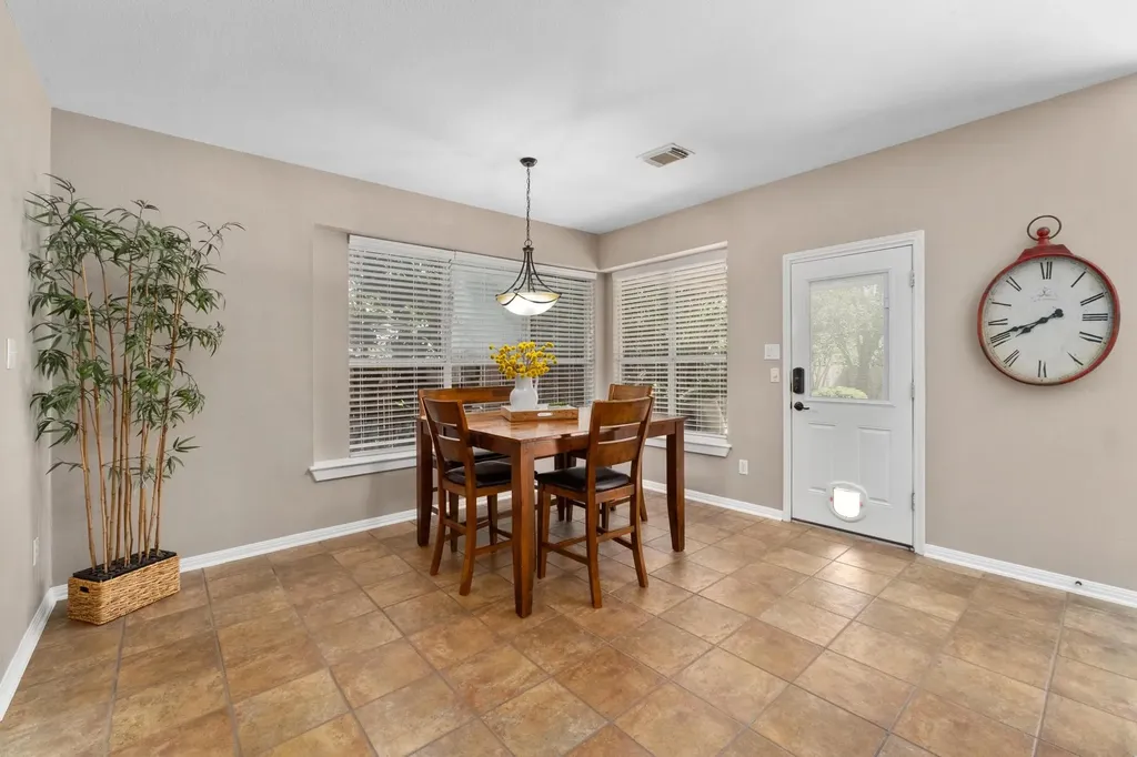 2705 Wolkin Cove Round Rock TX 78681