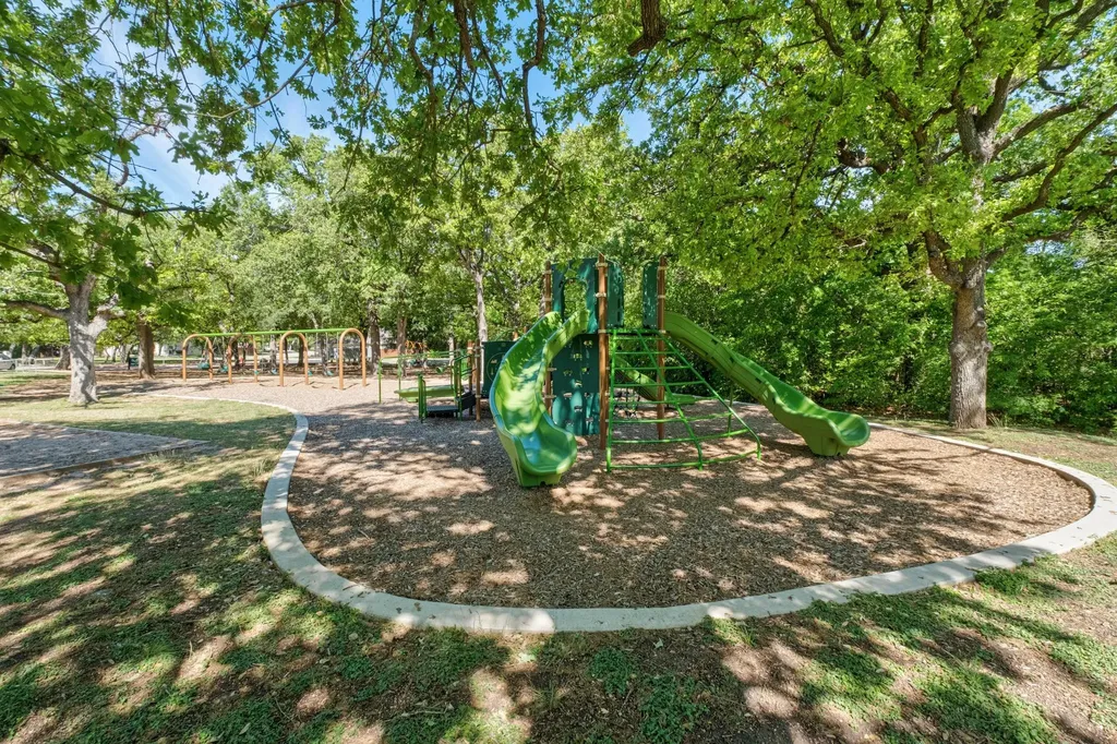 2705 Wolkin Cove Round Rock TX 78681