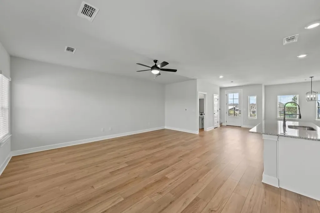 9312 Gladsome Path Manor TX 78653