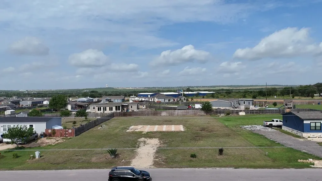 258 Arrowhead Cove Kyle TX 78640