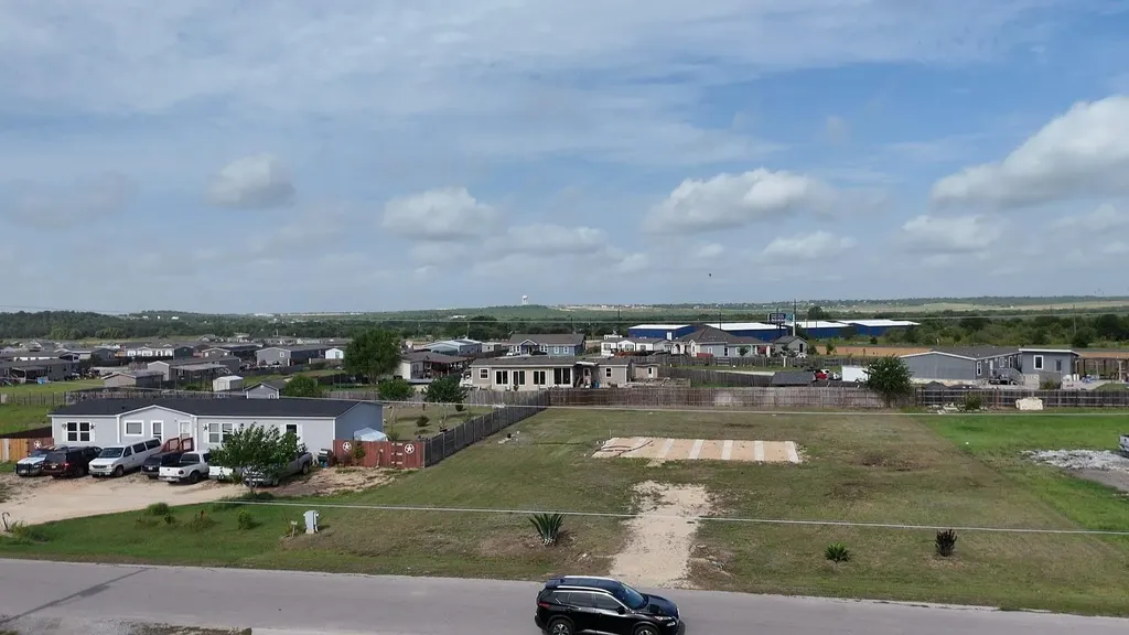258 Arrowhead Cove Kyle TX 78640